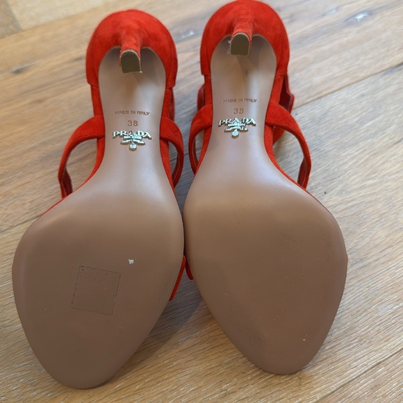 Prada Red Suede Scalloped Heels Size 38 - Picture 2 of 8